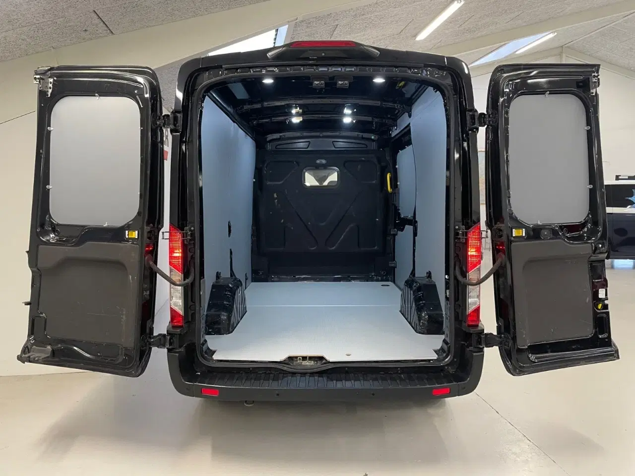 Billede 14 - Ford Transit 350 L2 Van 2,0 EcoBlue Trend aut. H2 FWD