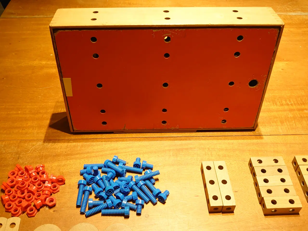 Billede 2 - BILOfix byggesæt med orig. kasse. 1960´erne.