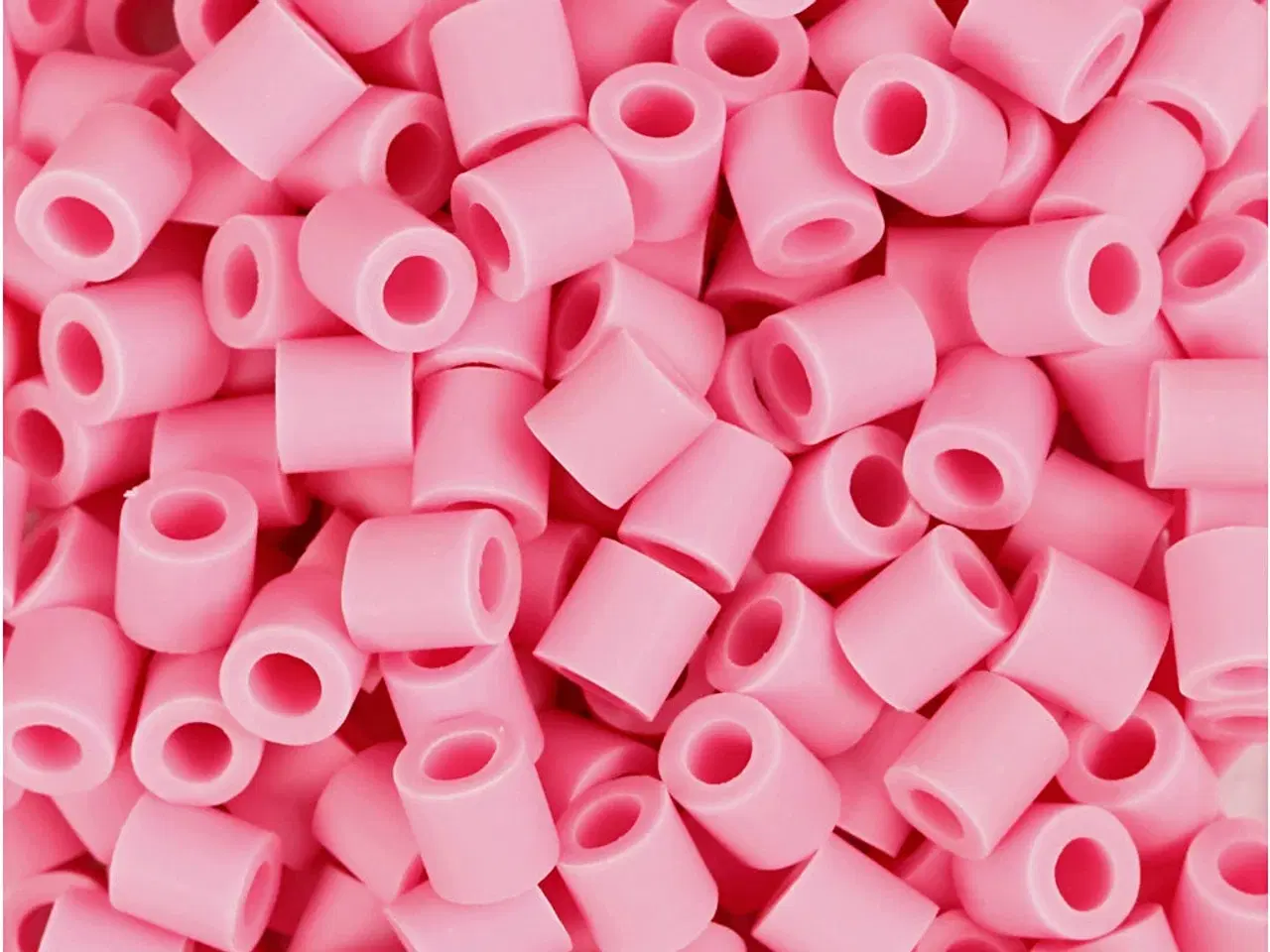 Billede 1 - NABBI BioBeads Rørperler, str. 5x5 mm, hulstr. 2.5 mm, medium, rosa, 3000stk./ 1 pk.
