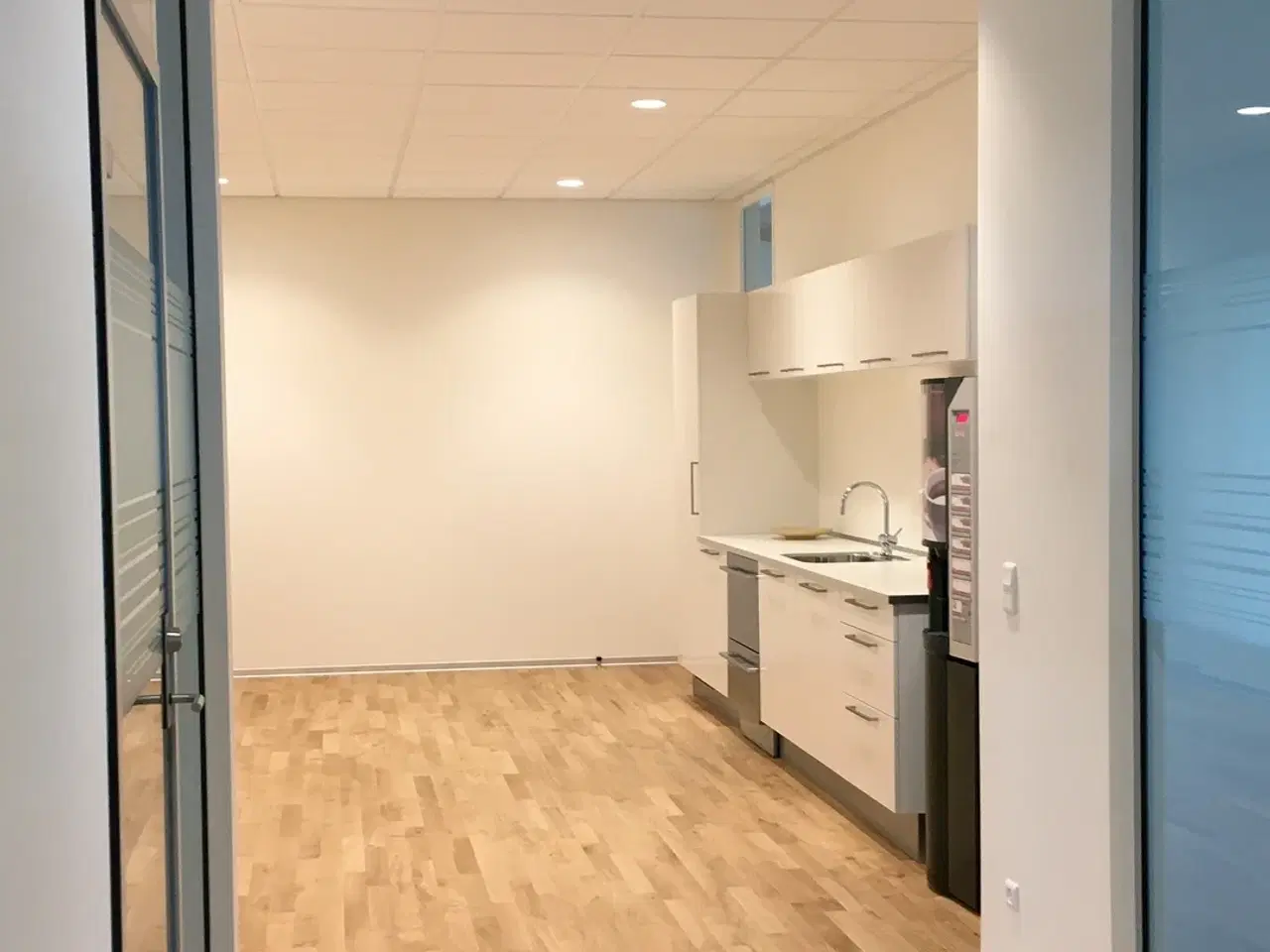 Billede 4 - Kontor i moderne og velfungerende flerbrugerhus