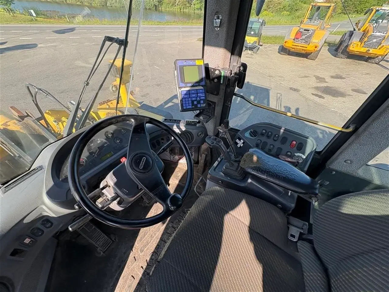 Billede 11 - Komatsu WA430-6 MED HURTIGSKIFTE OG SKOVL!