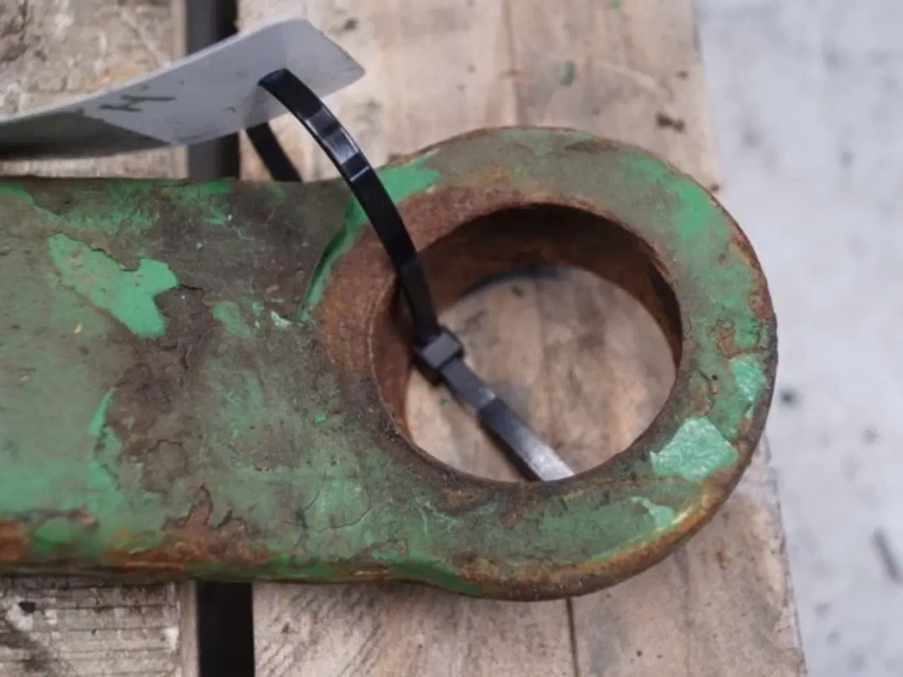 Billede 2 - John Deere 2450 L.H. Liftarm AL26678