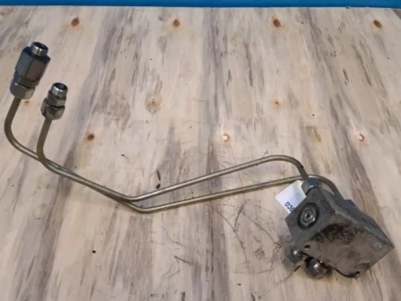 Billede 8 - New Holland 760CG 35Ft Hydraulikventil 84166945