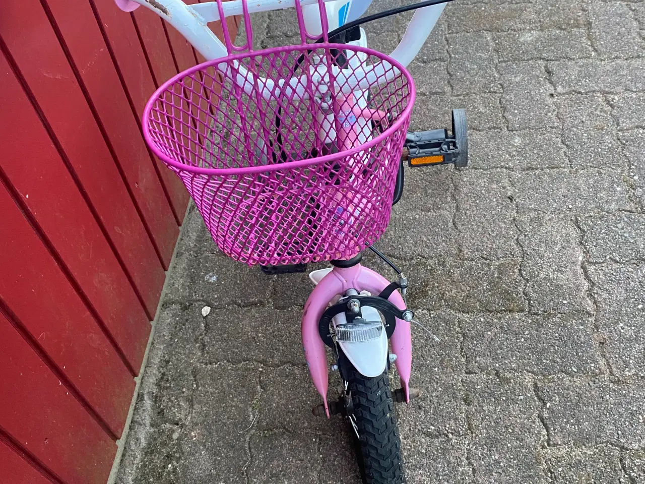 Billede 4 - Pæn børnecykel 