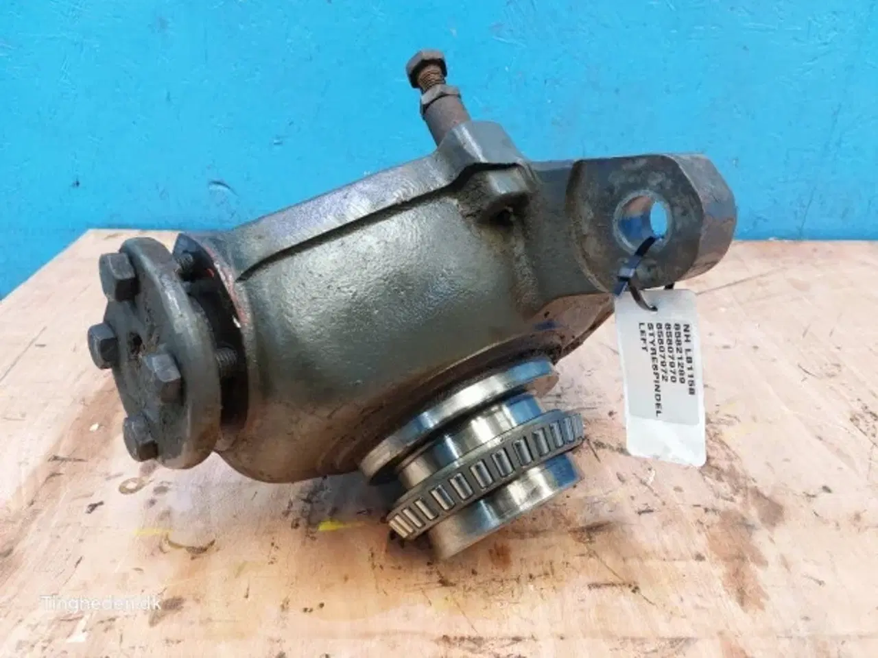 Billede 18 - New Holland LB115B Styrespindel L. 85821289