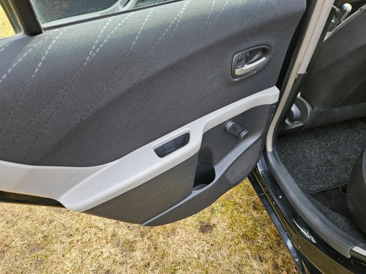 Billede 13 - Toyota Yaris 1,4 4d4