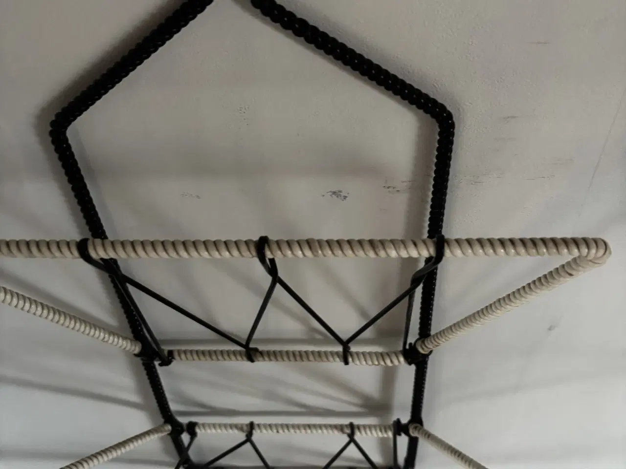 Billede 2 - Retro magasinholder i plast/flet. 