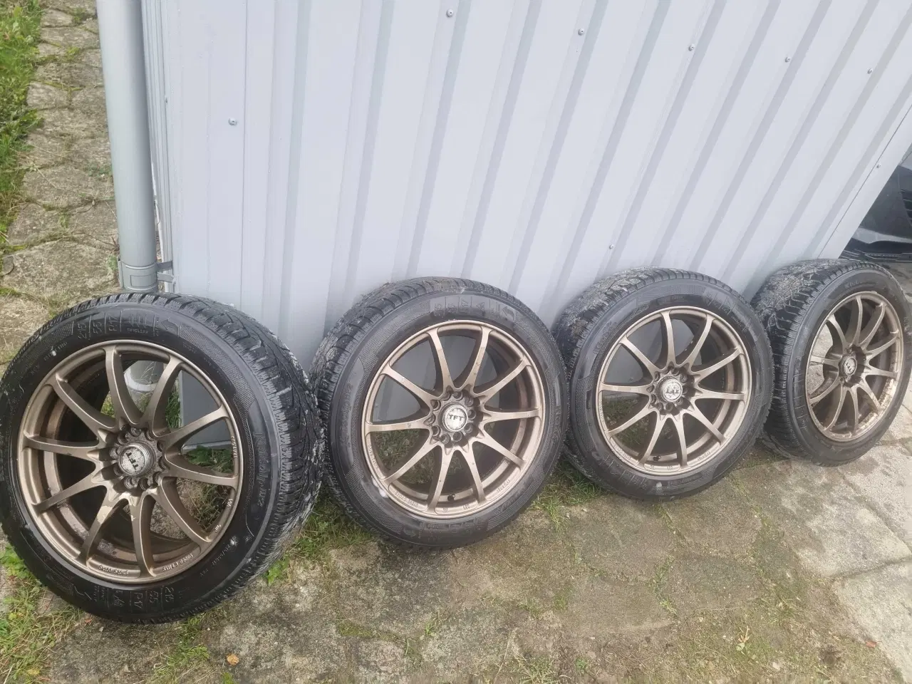 Billede 1 - 17" 5x100 & 5x114,3 Fælge med vinterdæk 