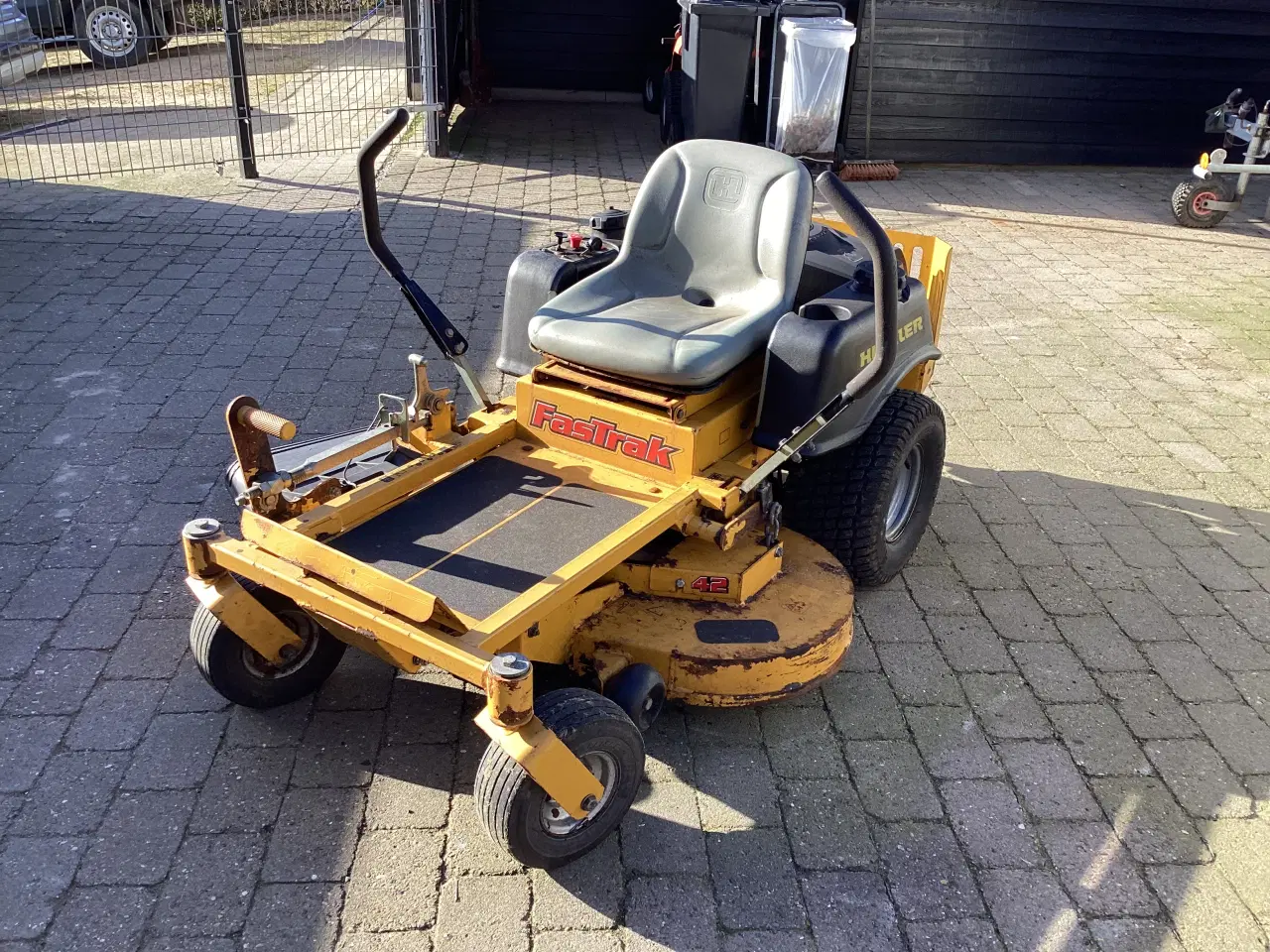 Billede 2 - Hustler Fastrak 42 - reserveret