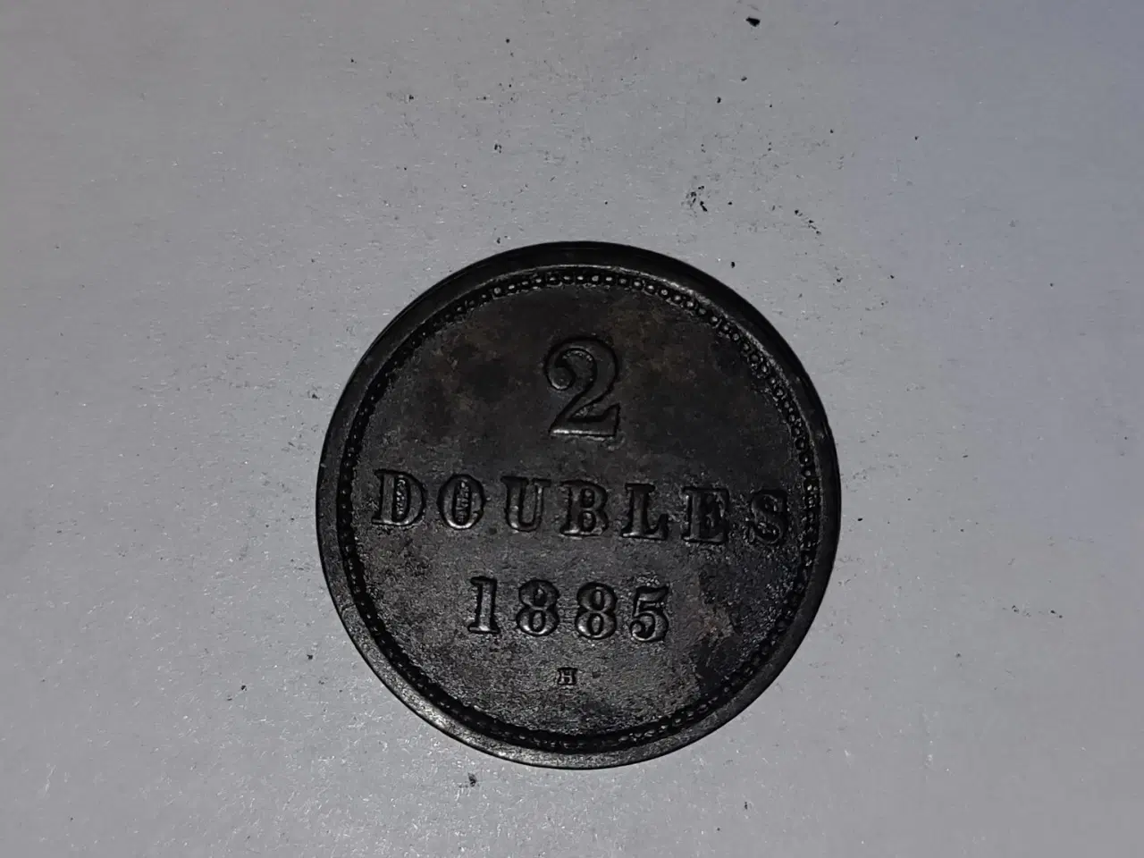 Billede 1 - 2 Doubles Guernsey 1885