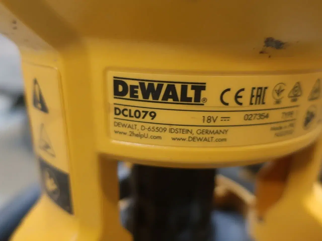 Billede 3 - 2 stk. lamper DEWALT DCL079