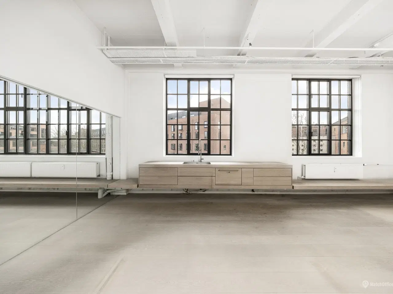 Billede 1 - Lyst og moderne kontorlejemål på 228 m² i Kapselfabrikken