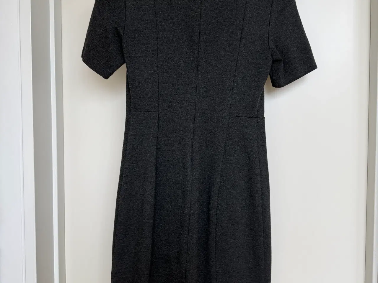 Billede 2 - Tommy Hilfiger kjole