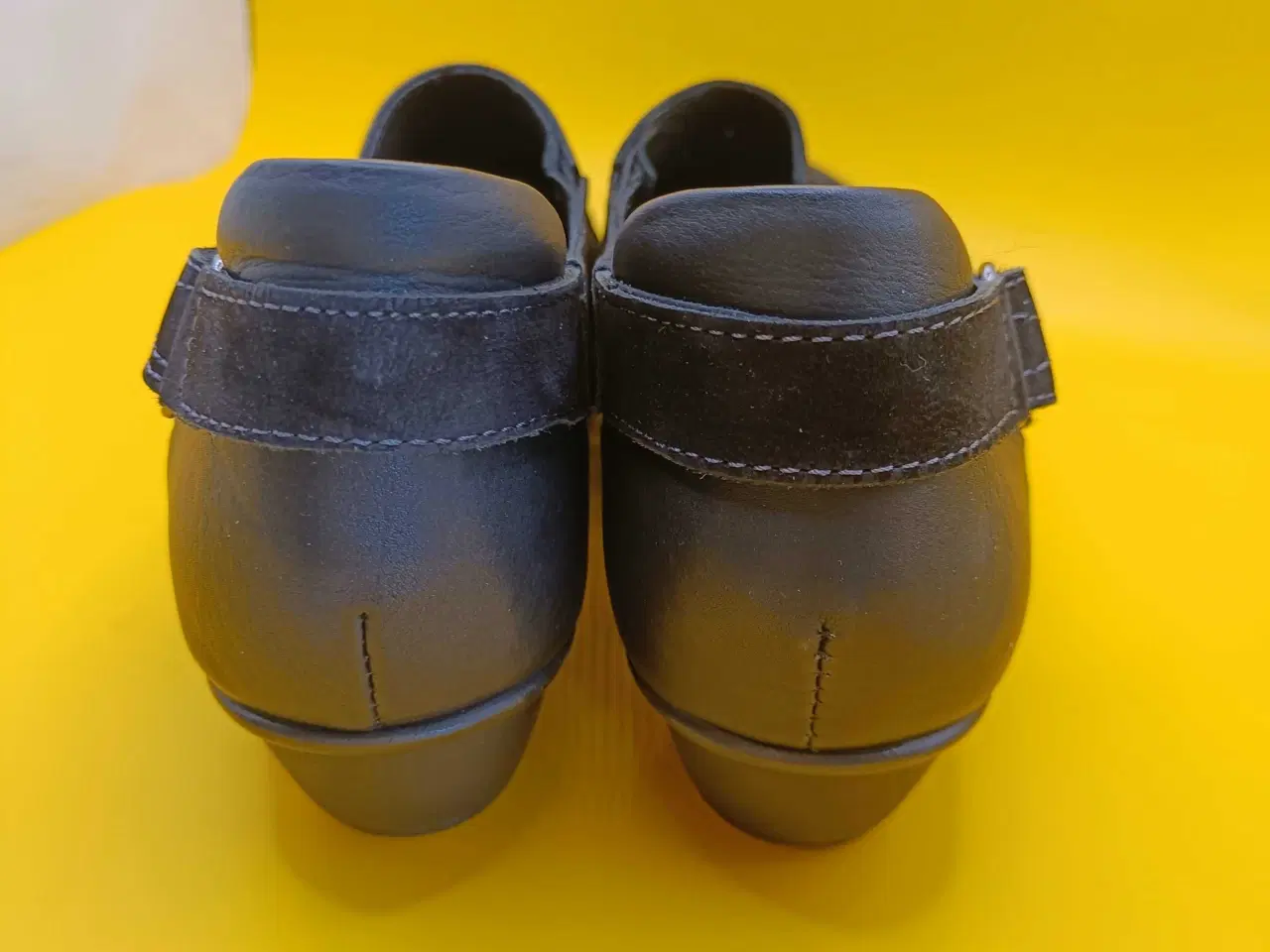 Billede 5 - B&Co sort læder sko 41str 