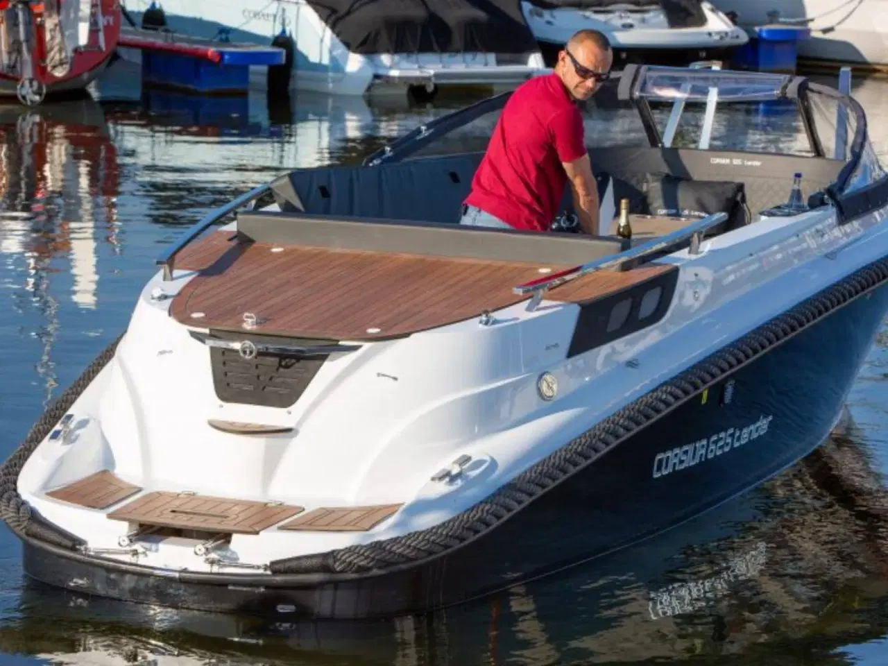 Billede 14 - Corsiva 625 Tender m/ 40HK Yamaha/Udstyr - DEMO båd
