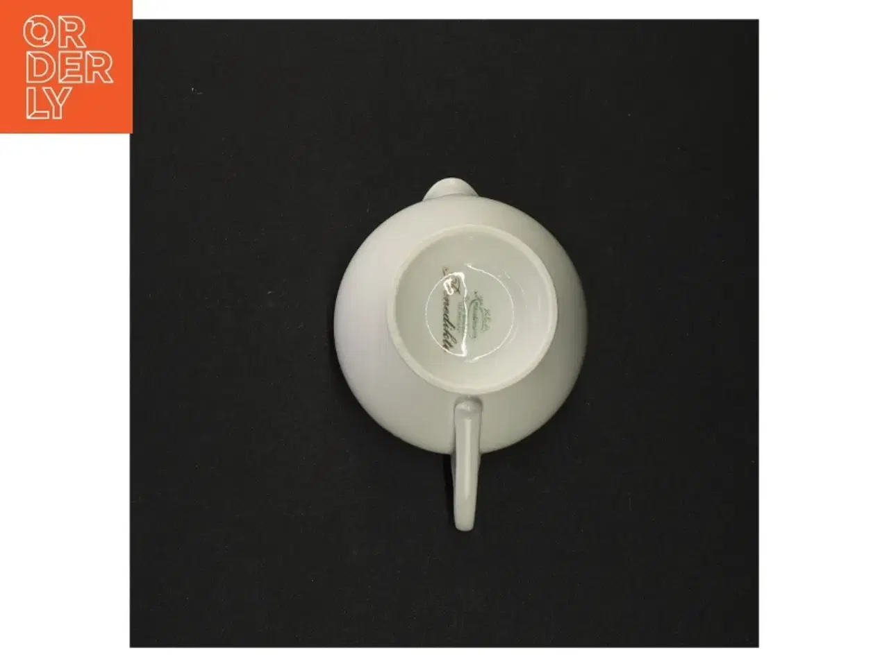 Billede 3 - Porcelæn flødekande fra Benedikte (str. 8 x 11 cm)