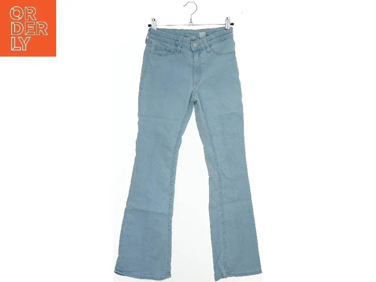 Billede 1 - Lyseblå jeans med vide ben fra H&M (str. 146)