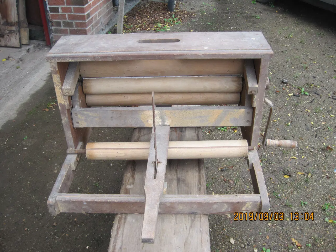 Billede 2 - gammel antik tøjrulle