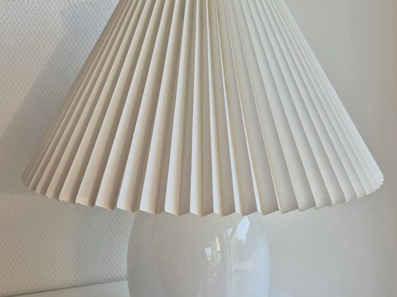 Billede 1 - Le Klint bordlampe. 