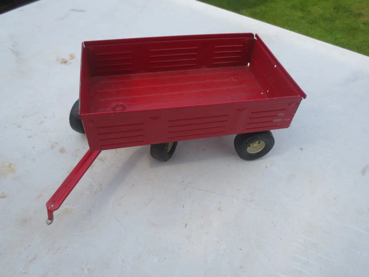 Billede 7 - 1 stk Modeltraktor    Ford 4600 og 4 hjulet vogn  