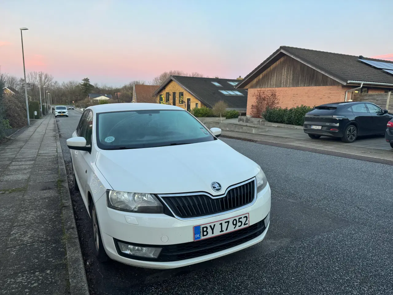 Billede 1 - Skoda Rapid, modelår 2014, Benzin