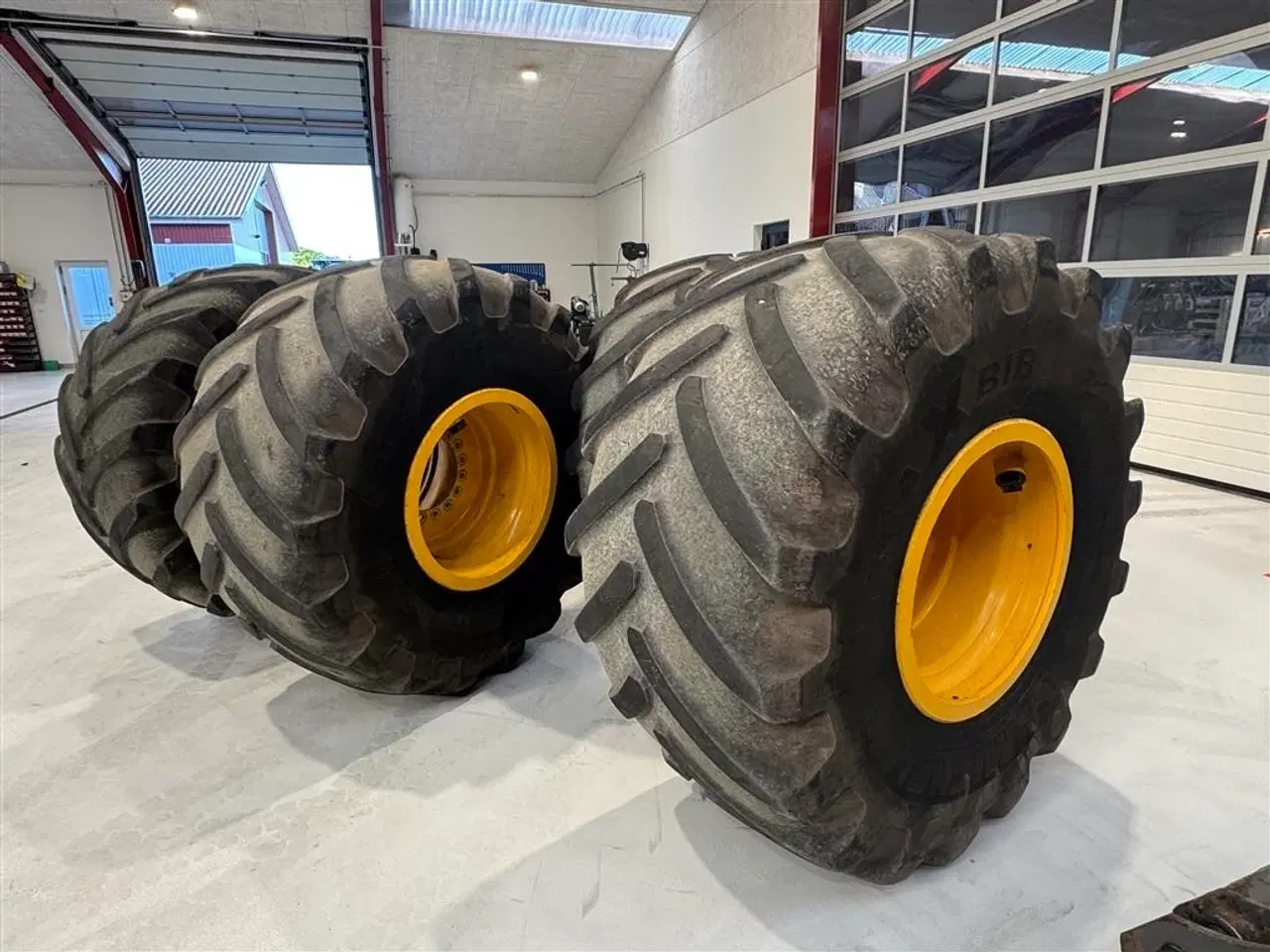 Billede 9 - Michelin 750/65R26 4 STK KOMPLETTE HJUL TIL VOLVO L70 OG L90