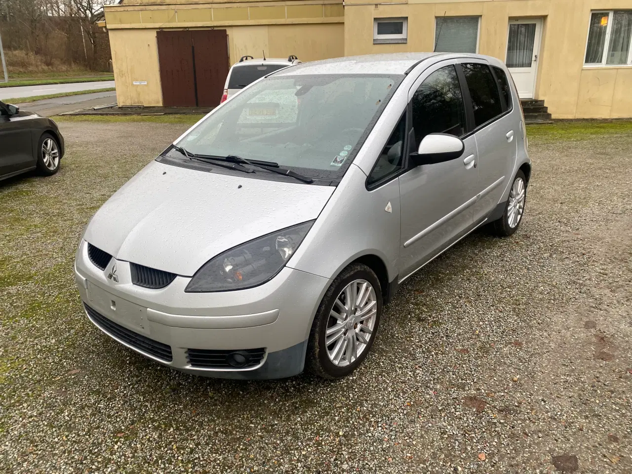 Billede 1 - Mitsubishi Colt 1,3 Inform