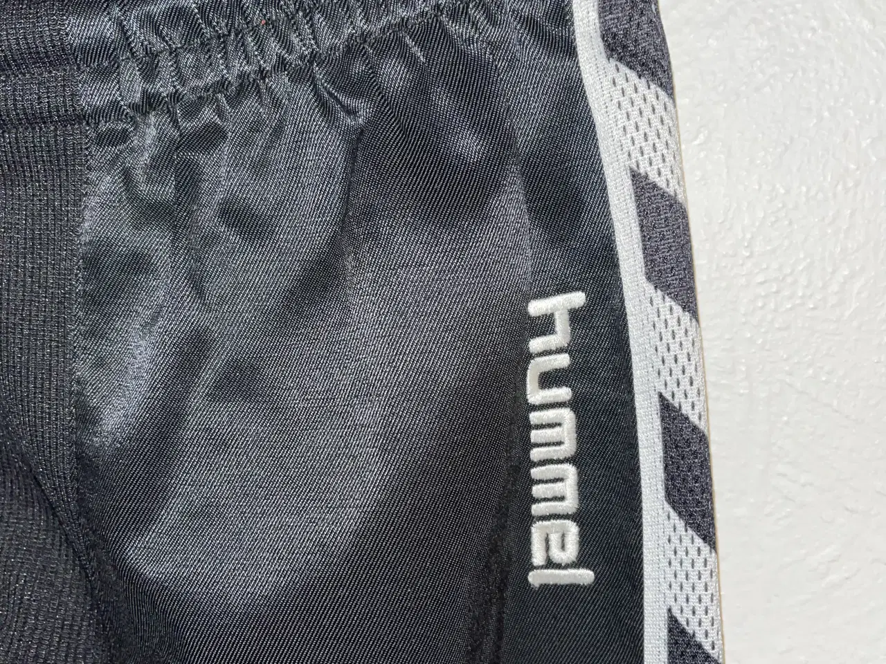 Billede 2 - Hummel fodboldknickers str. 164.