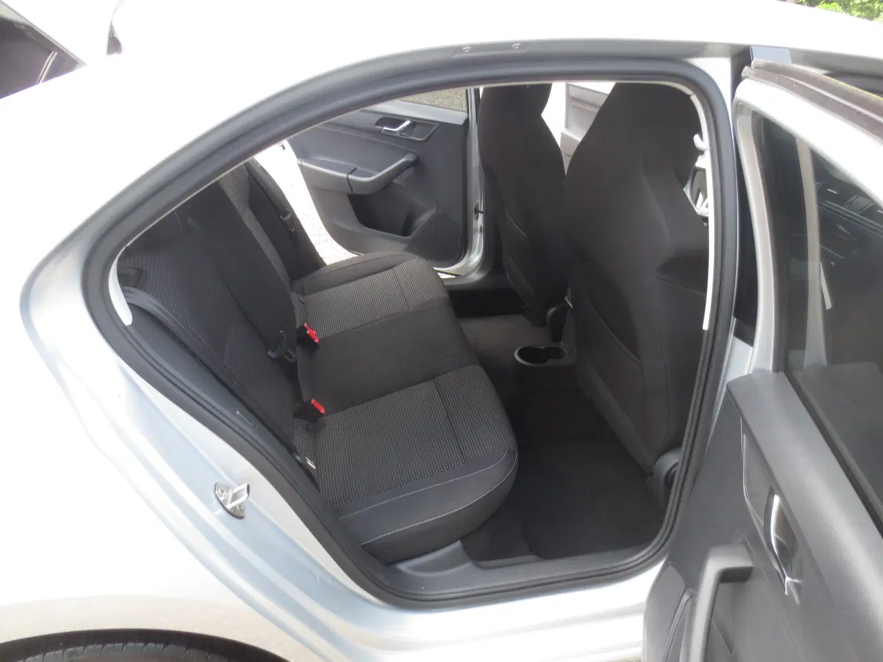 Billede 16 - Skoda Rapid 1.2 TSi 105 Hk År 15. Nys, 