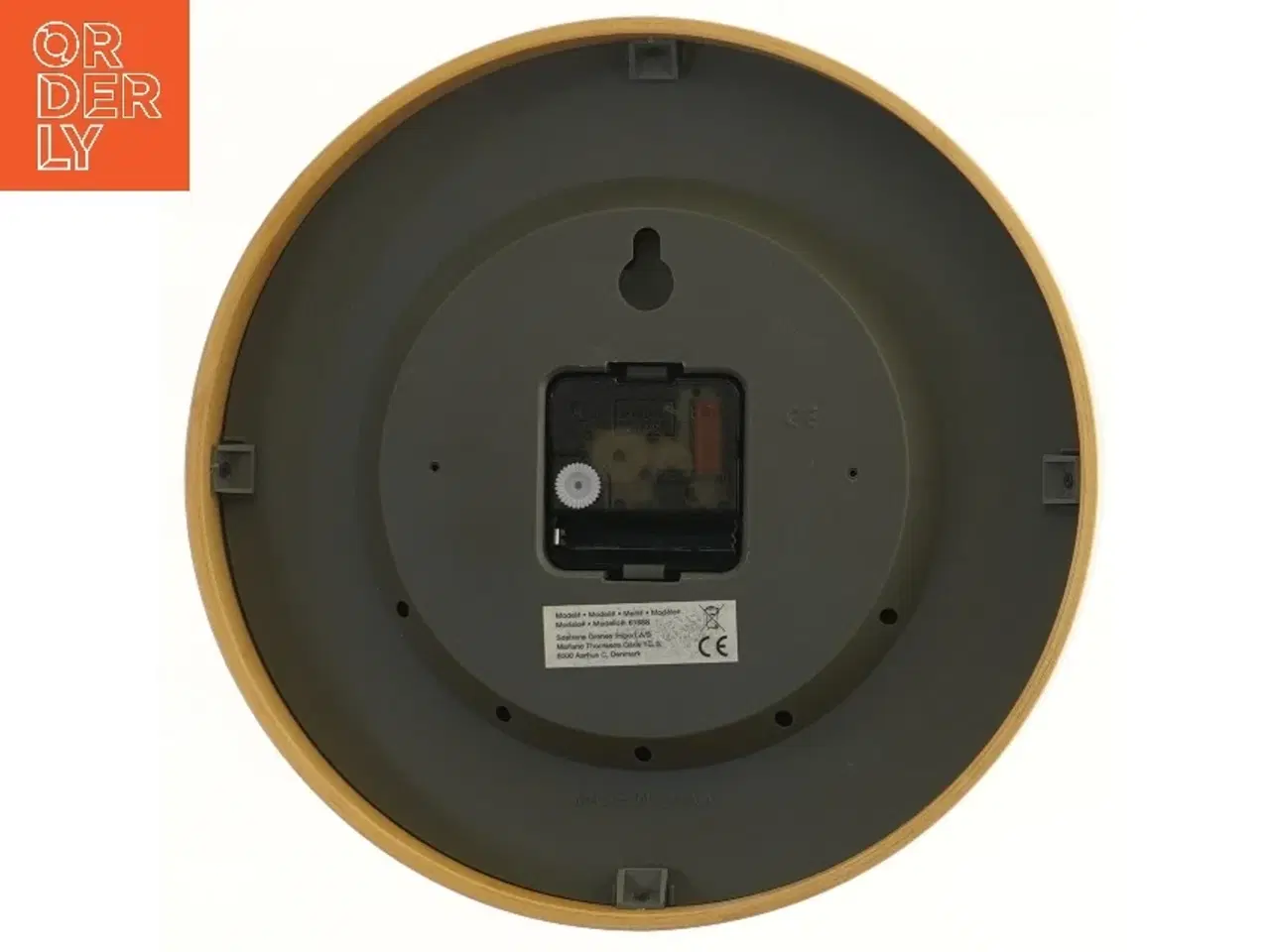 Billede 2 - Vægur med sort urskive fra Søstrene Grene (str. Ø 26,5 cm)