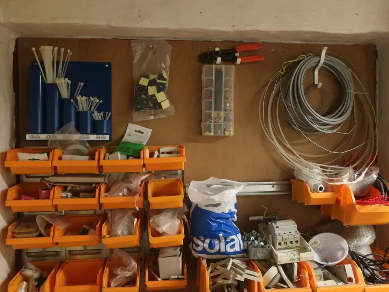 Billede 48 - Ryd hele værkstedet for løse dele