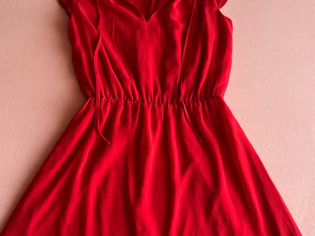Billede 1 - Rød H&M kjole