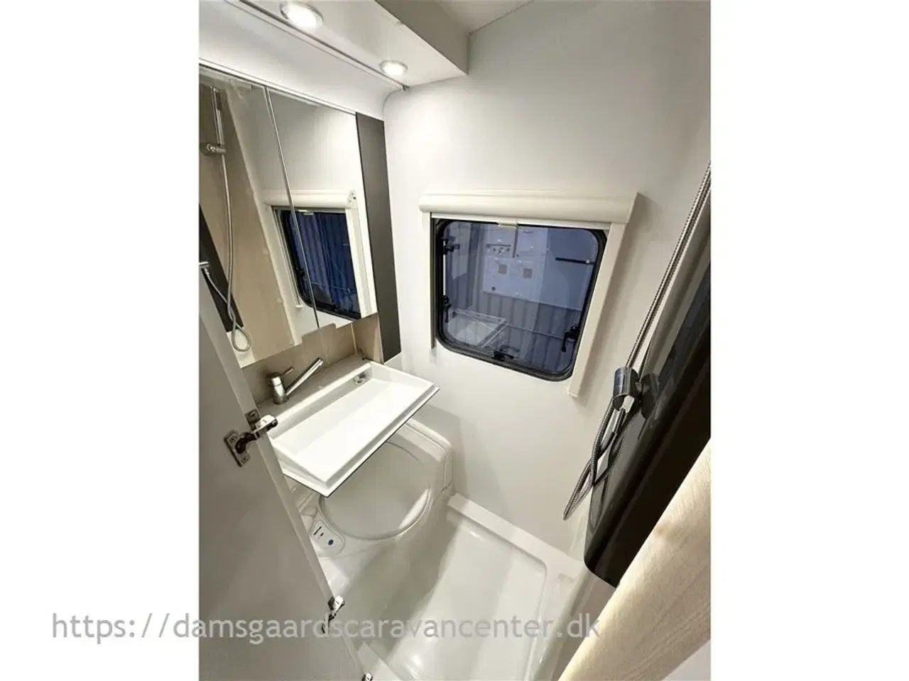 Billede 18 - 2019 - Adria Action 361 LH Enkeltsenge - Mover - Gulvvarme - Fortelt