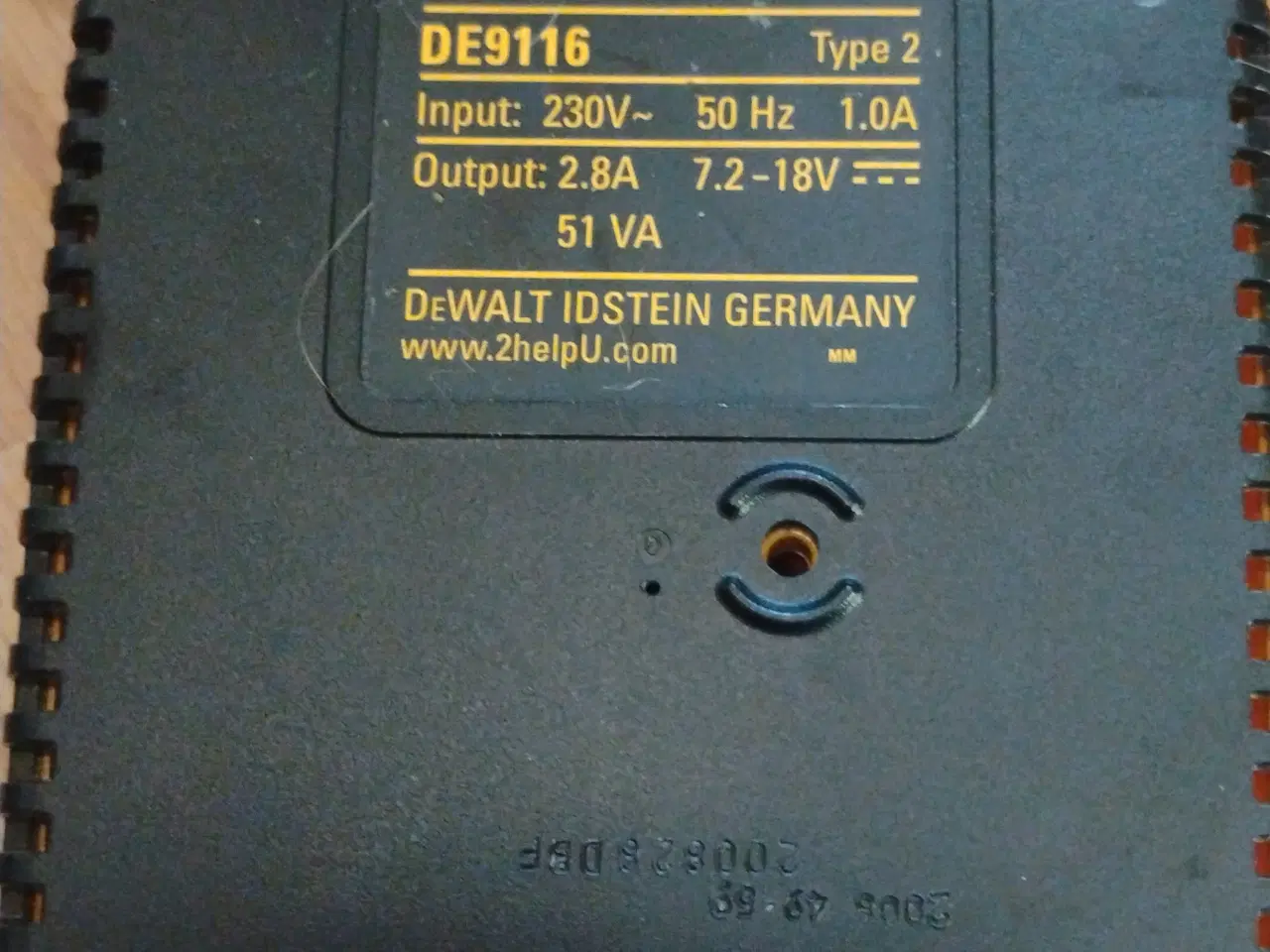 Billede 2 - DeWalt DE9116 Type 2 batteri-oplader