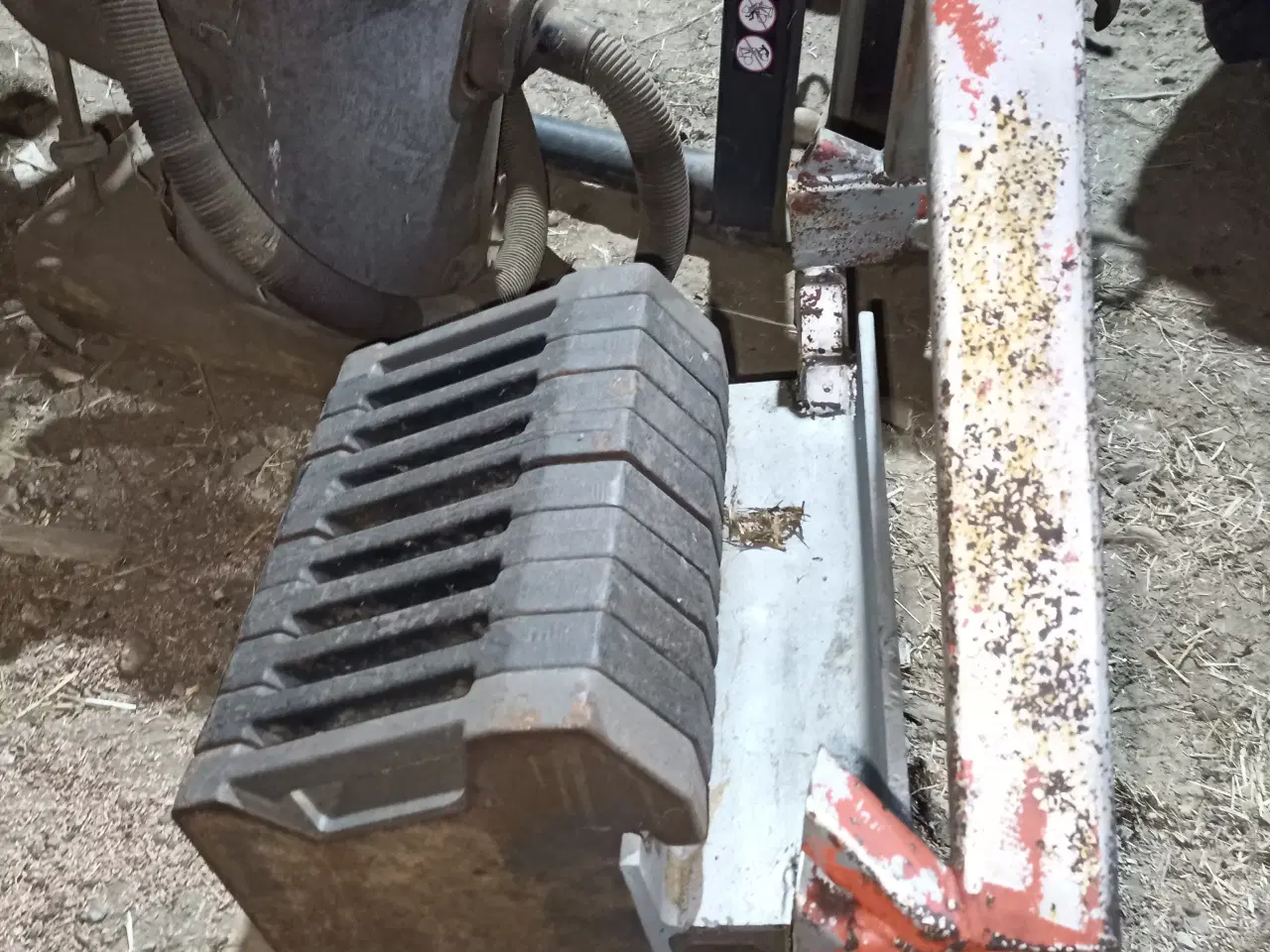 Billede 2 - Frontvægt til trepunktophæng på 450 kg