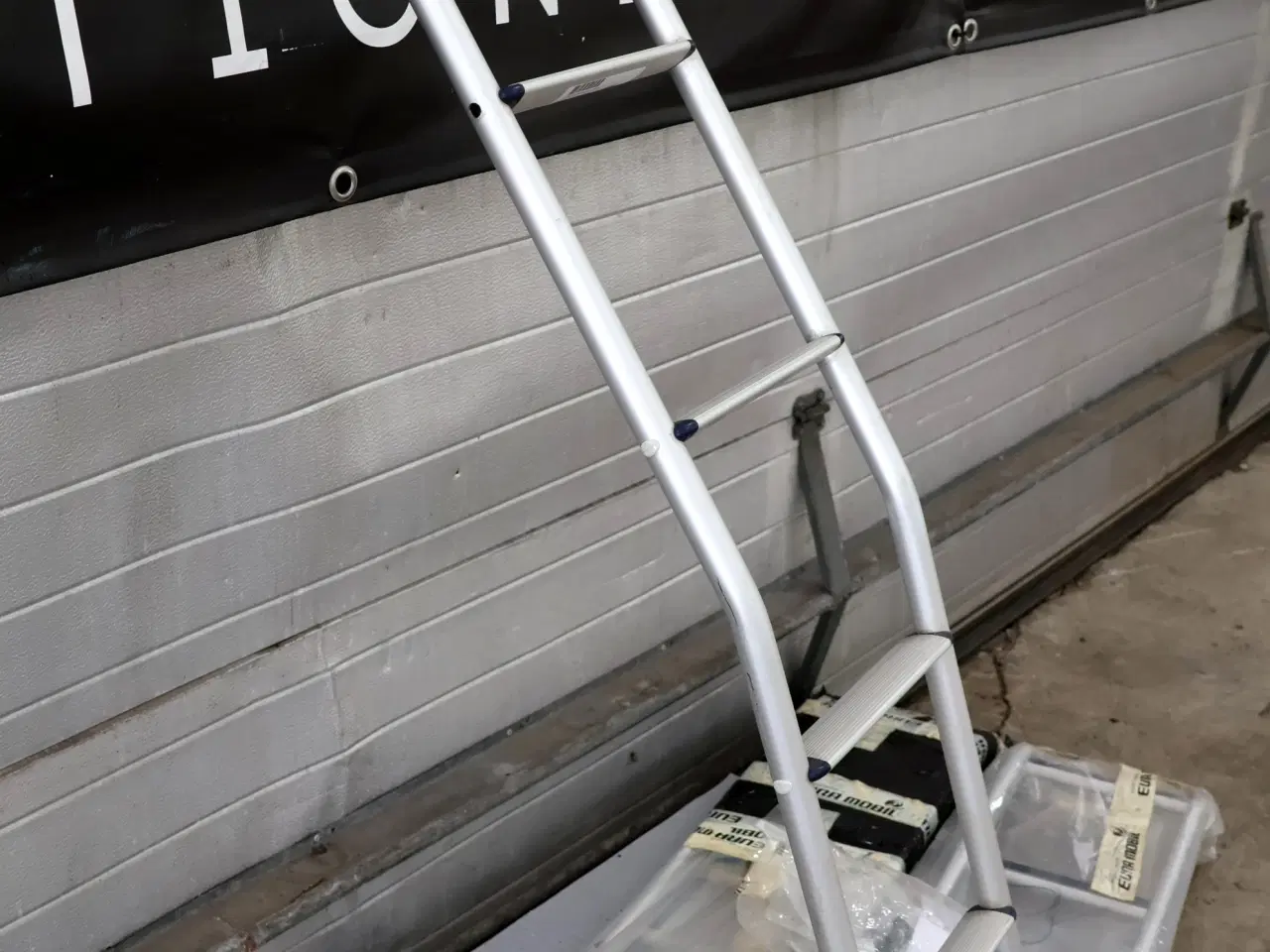 Billede 1 - 3 Stk Alu-stiger til autocamper eller vogn. 