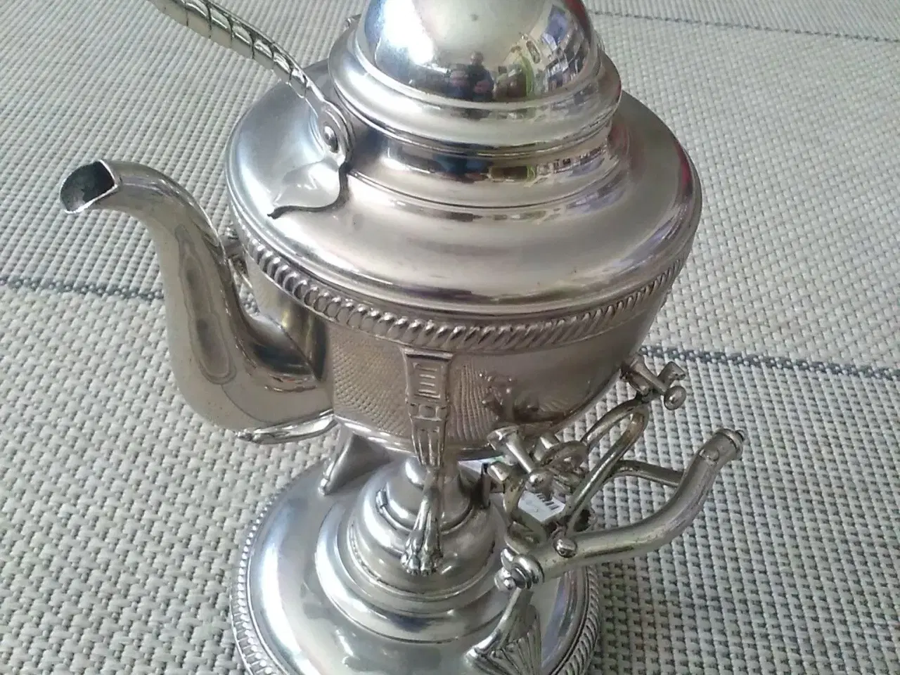 Billede 1 - Smuk lille samovar.