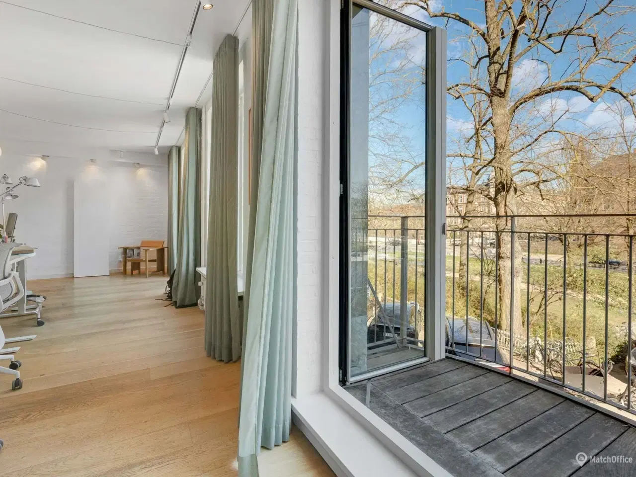 Billede 8 - EKSKLUSIVE LEJEMÅL VED FREDERIKSBERG HAVE KONTOR / KLINIK / SHOWROOM M.M.