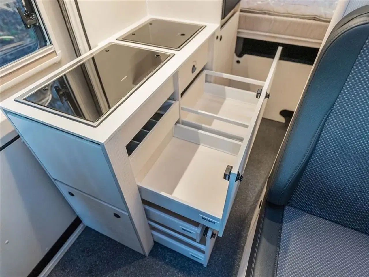 Billede 16 - 2026 - Tourne 6.0 Select aut. gear - Black - 180HK Tournes topmodel