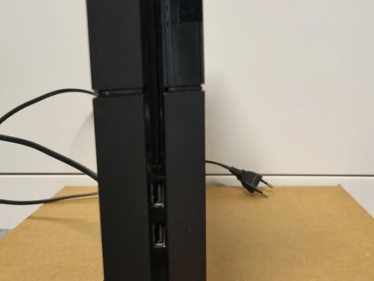 Billede 3 - Sony Playstation 4 konsol sort med DualShock 4 con