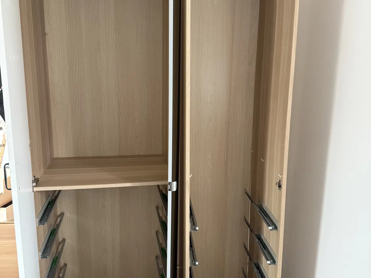 Billede 3 - Ikea Pax garderobeskab med 8 skuffer 