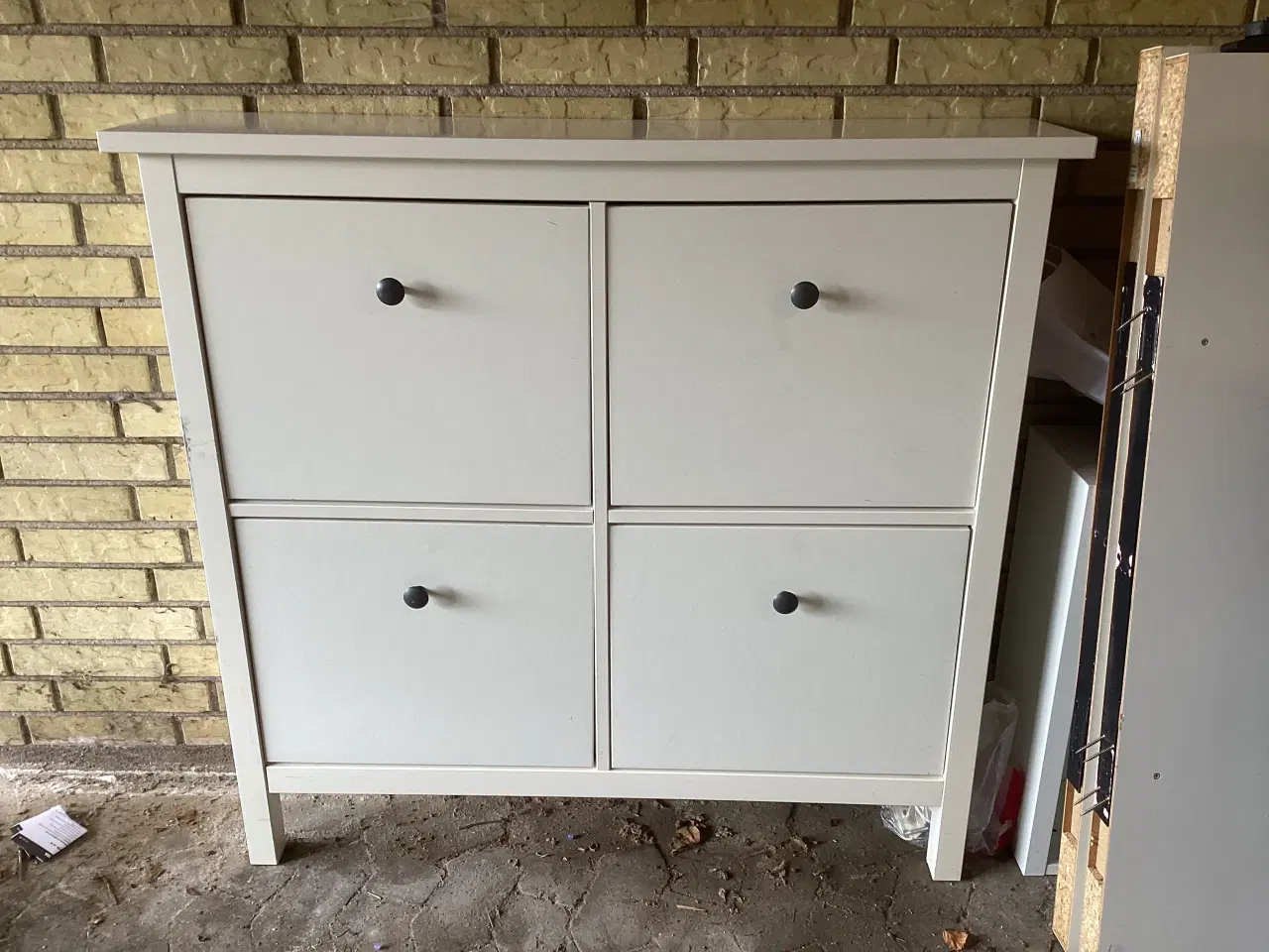 Billede 1 - IKEA Hemnes skoskab