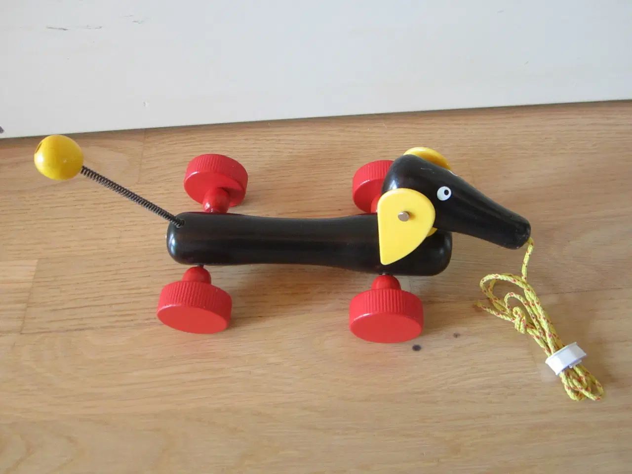 Billede 4 - Rigtig fin BRIO hund m. snor af ældre dato