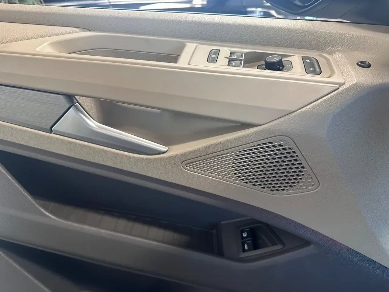 Billede 9 - VW Multivan 1,4 eHybrid Life DSG kort