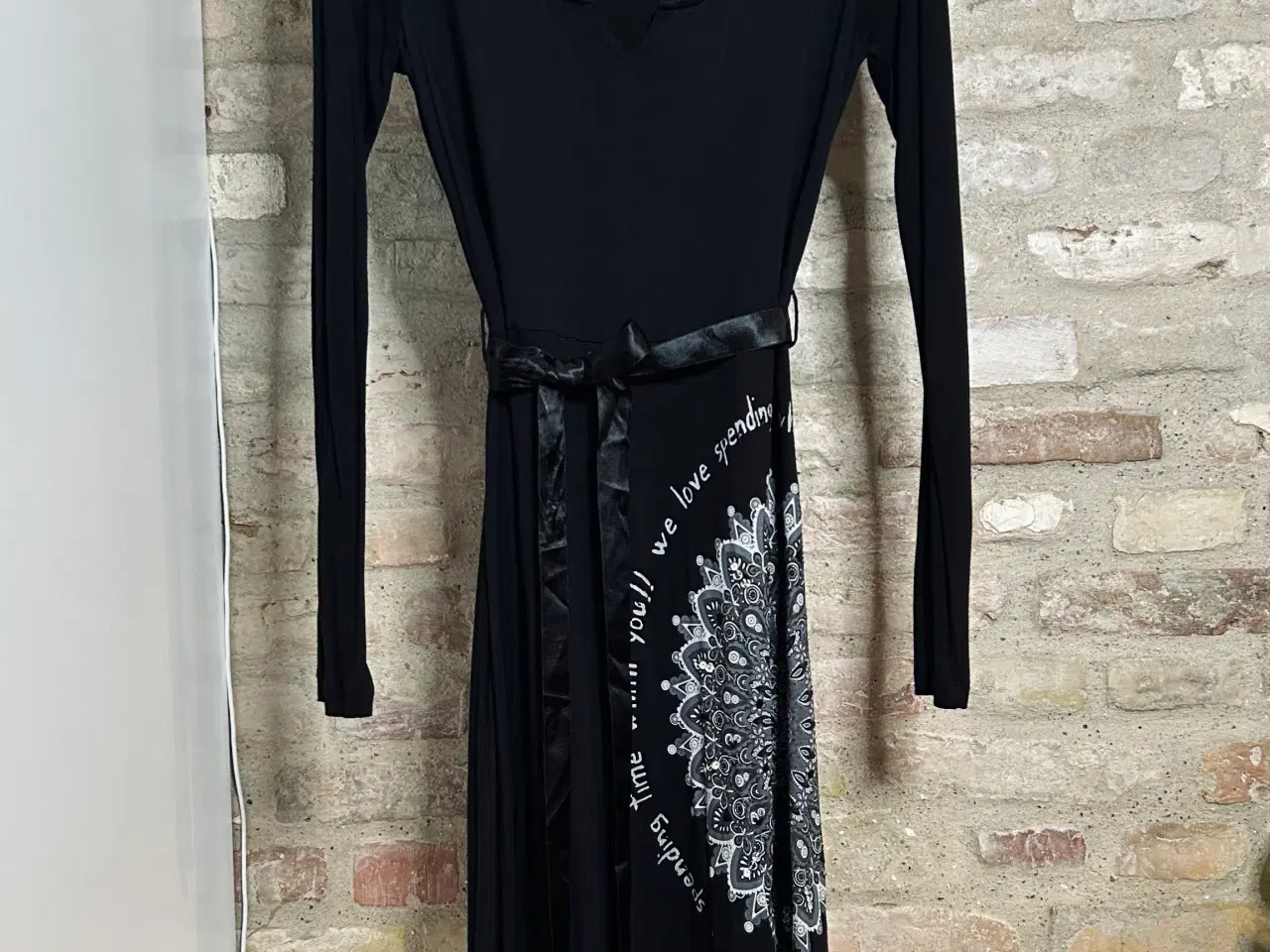 Billede 1 - Desigual kjole