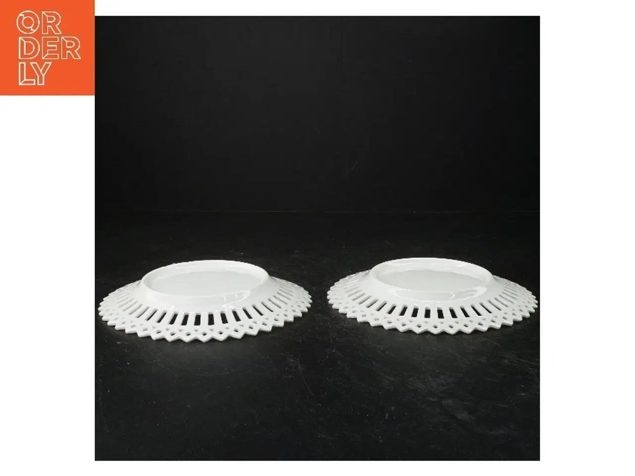 Billede 2 - Dekorative porcelænstallerkner med blonde kanter