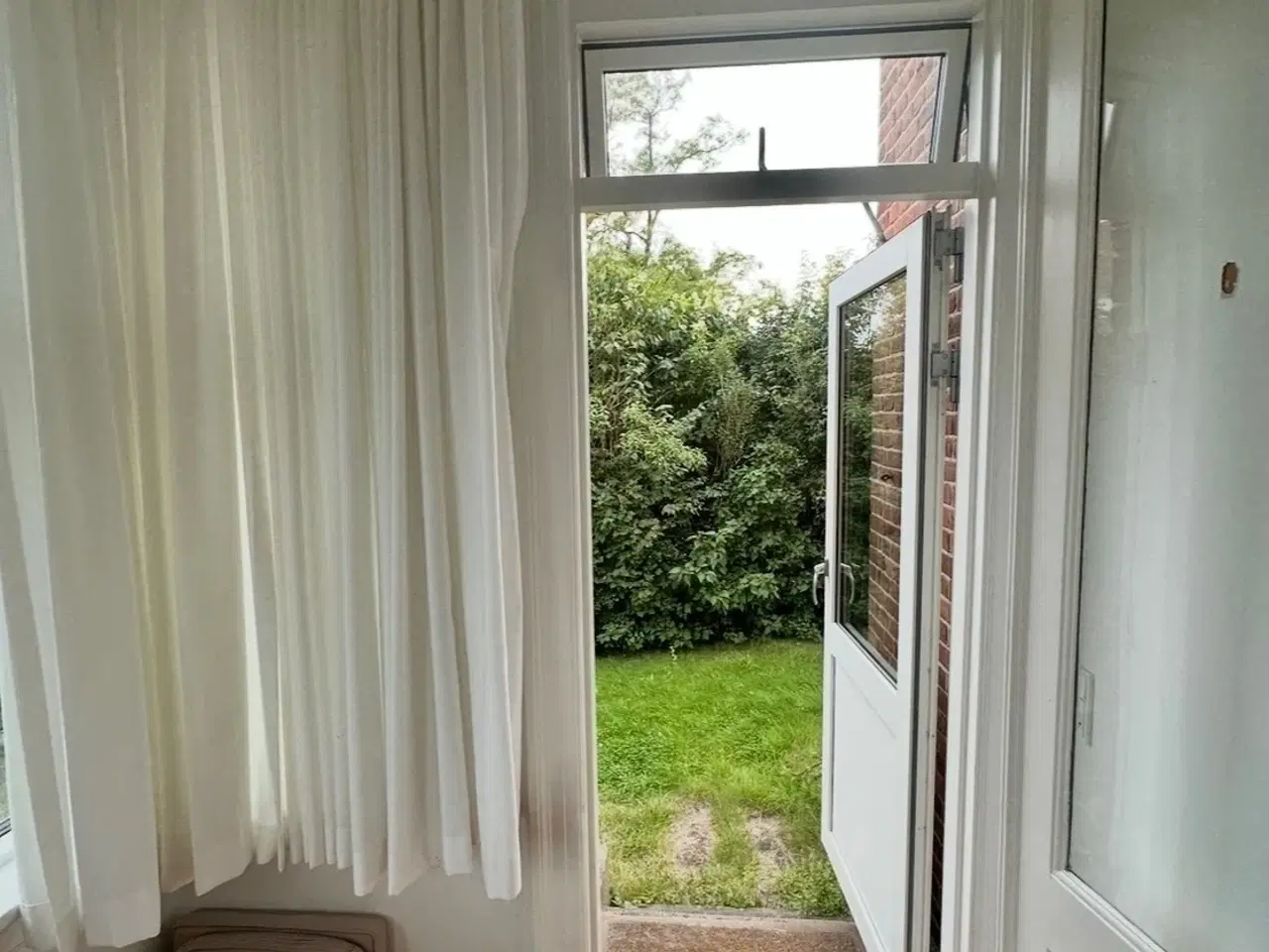 Billede 4 - Lyst kontorlejemål i Hillerød – 153 m² stueplan med parkering inkluderet