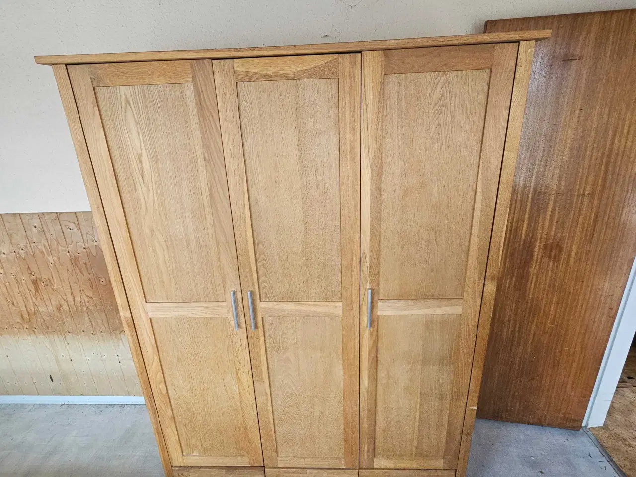 Billede 7 - Garderobe i massivt egetræ, naturlig