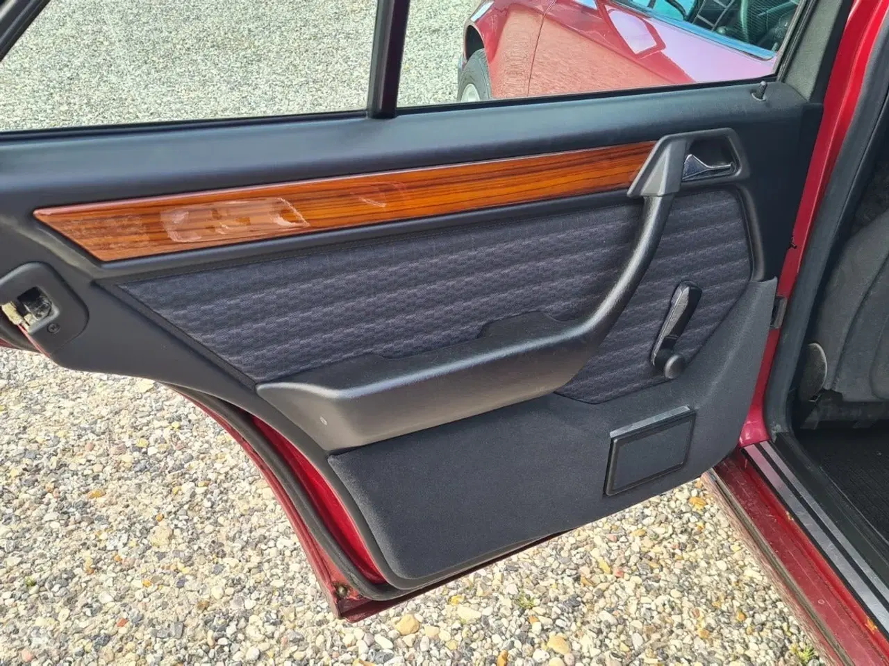 Billede 15 - Mercedes 220 E 2,2 aut.