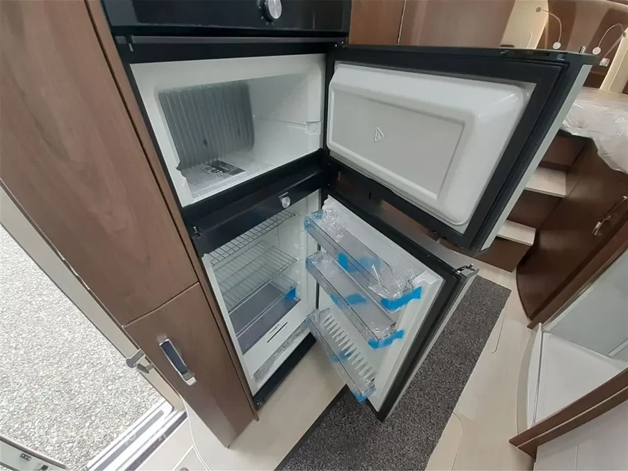 Billede 18 - 0 - Frankia Platin Pure I 7400 GD Edition   Top udstyret 5 Stjernet Camper på Mercedes